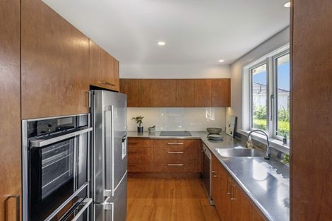 Photo of property in 9a Wayside, Miramar, Wellington, 6022