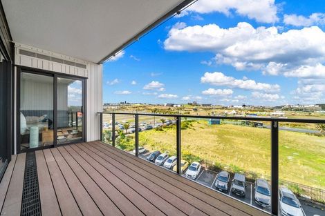 Photo of property in 304/3 Kaipiho Lane, Albany, Auckland, 0632