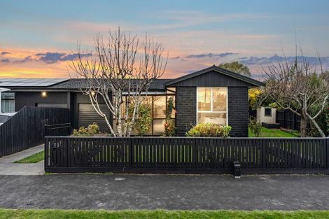 Photo of property in 2/11 Blairdon Place, Bishopdale, Christchurch, 8053