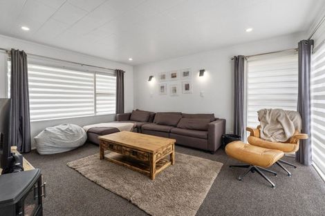 Photo of property in 3 Dennis Grove, Paraparaumu Beach, Paraparaumu, 5032