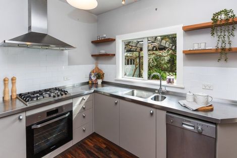 Photo of property in 13 Medway Street, Richmond, Christchurch, 8013