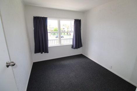 Photo of property in 25 Kamara Road, Glen Eden, Auckland, 0602