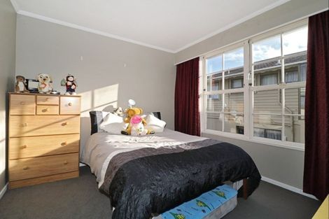 Photo of property in 5 Vogel Street, Waikiwi, Invercargill, 9810