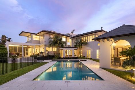 Photo of property in 42 Manor Park, Sunnyhills, Auckland, 2010