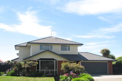 Photo of property in 8 Evenwood Place, Waimairi Beach, Christchurch, 8083