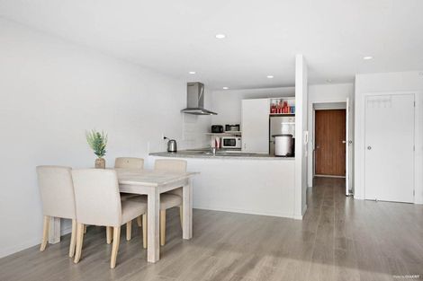 Photo of property in 9/18 Pannill Place, Oteha, Auckland, 0632