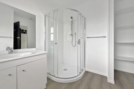 Photo of property in 1/11 Manuka Road, Bayview, Auckland, 0629