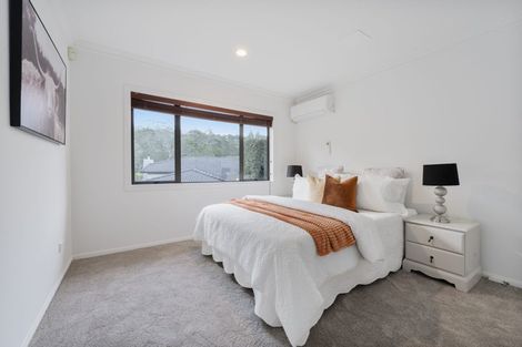 Photo of property in 54 Sapperton Drive, Henderson, Auckland, 0612