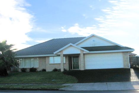 Photo of property in 32 Dannemora Drive, Dannemora, Auckland, 2016