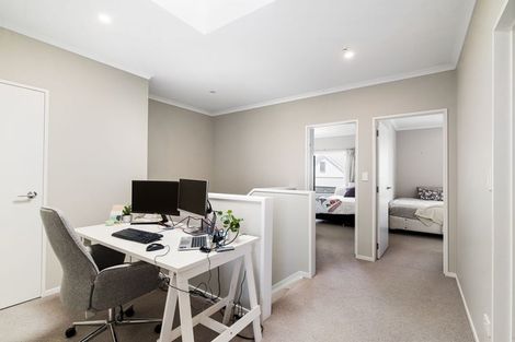 Photo of property in 5 Koura Drive, Red Beach, 0932