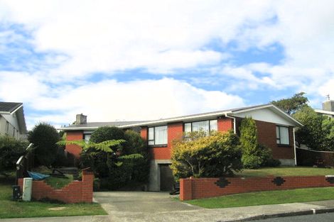 Photo of property in 31 Sunbrae Drive, Silverstream, Upper Hutt, 5019