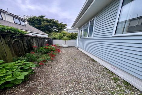 Photo of property in 70a Vipond Road, Stanmore Bay, Whangaparaoa, 0932