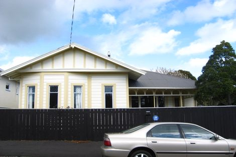 Photo of property in 7 Wallace Place, Westown, New Plymouth, 4310