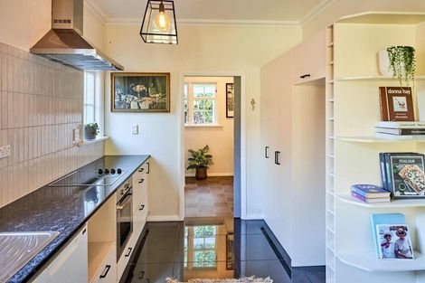 Photo of property in 26 Waitohu Road, York Bay, Lower Hutt, 5013