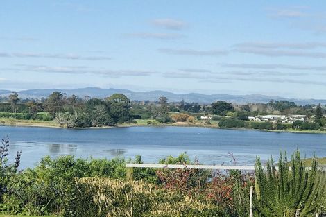 Photo of property in 37 Bert Wall Drive, Omokoroa, 3114