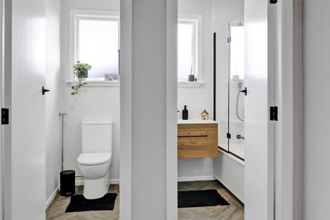 Photo of property in 5 Wills Road, Bell Block, New Plymouth, 4312