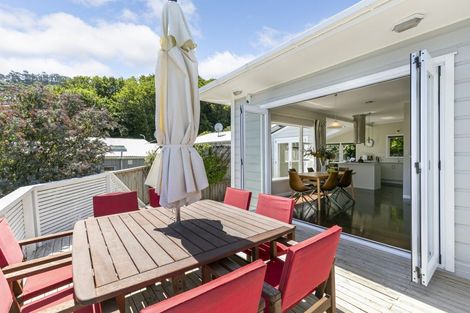 Photo of property in 2 Poona Street, Khandallah, Wellington, 6035