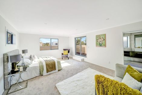 Photo of property in 41 Aberdeen Road, Castor Bay, Auckland, 0620