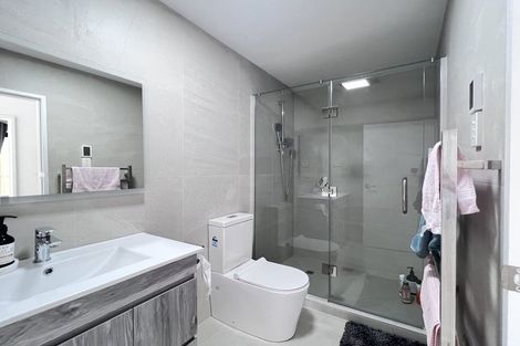 Photo of property in 7 Desalt Drive, Hobsonville, Auckland, 0616