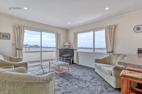 Photo of property in 1/17 Cambric Place, Botany Downs, Auckland, 2010