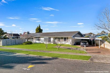 Photo of property in 1 D'arcy Place, Taradale, Napier, 4112