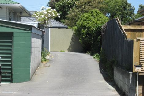 Photo of property in 2/31 Pinehurst Crescent, Russley, Christchurch, 8042