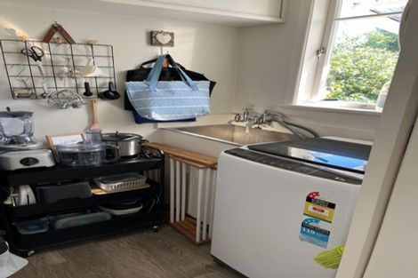 Photo of property in 19 Seddon Street, Carterton, 5713