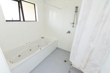 Photo of property in 8 Northside Drive, Waikuku, Rangiora, 7473