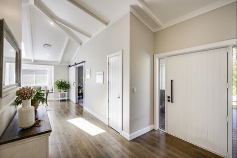 Photo of property in 22 Taruna Place, Havelock North, 4130