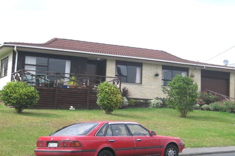 Photo of property in 1/1 Sunnyfield Crescent, Glenfield, Auckland, 0629