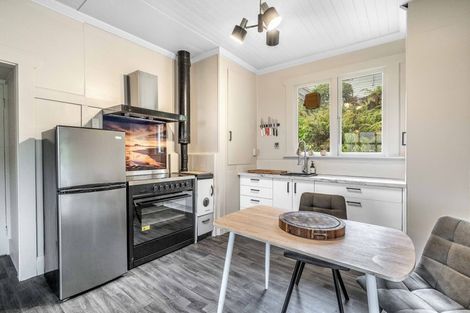 Photo of property in 83 Walker Street, Bluff, 9814