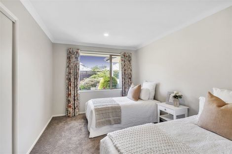 Photo of property in 8 Dunvegan Place, Harewood, Christchurch, 8051