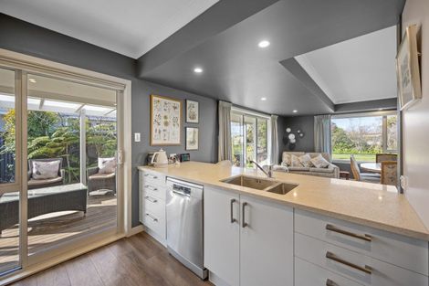 Photo of property in 1 Willow Drive, Taradale, Napier, 4112