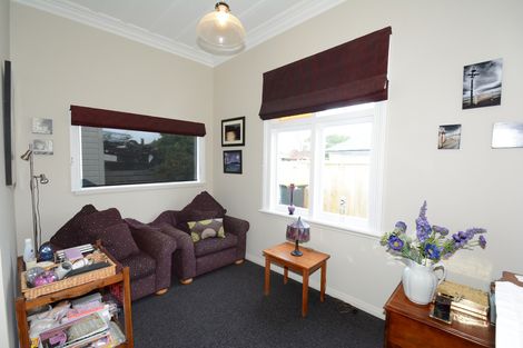 Photo of property in 3 West Avenue, Saint Clair, Dunedin, 9012