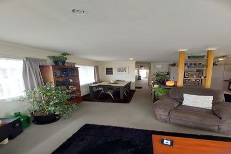 Photo of property in 42a Queenwood Road, Levin, 5510