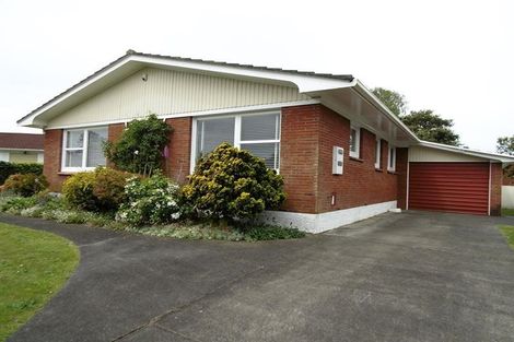 Photo of property in 13 Mccall Place, Opaheke, Papakura, 2113