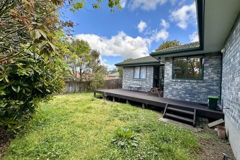 Photo of property in 21 Lucienne Drive, Ranui, Auckland, 0612