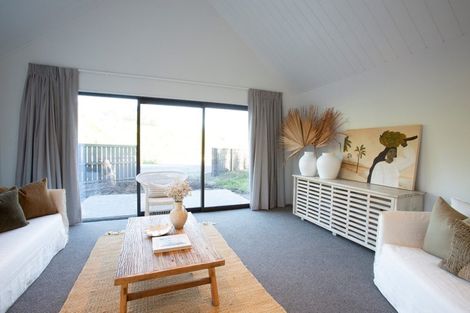 Photo of property in 4/11 Truscotts Road, Heathcote Valley, Christchurch, 8022