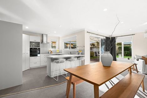 Photo of property in 14 Tulip Drive, Cambridge, 3434