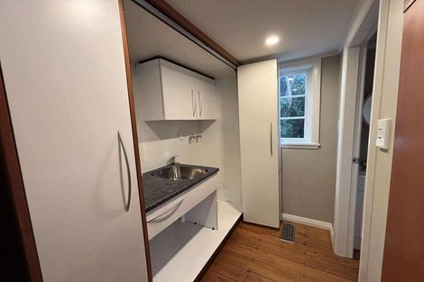 Photo of property in 72 Cashmere Avenue, Khandallah, Wellington, 6035