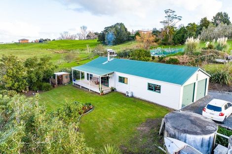 Photo of property in 105 Gorge Road, Maungaturoto, 0520