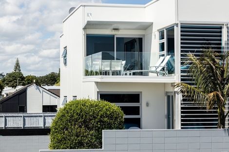 Photo of property in 21b Hobson Street, New Plymouth, 4312