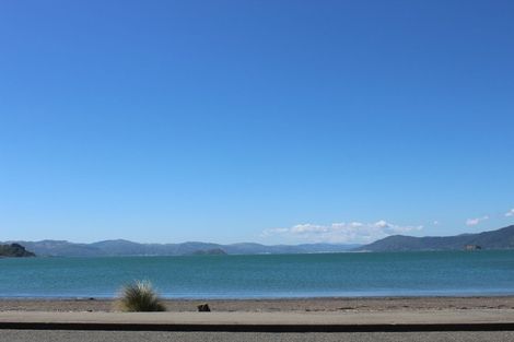 Photo of property in 39 Forres Street, Seatoun, Wellington, 6022