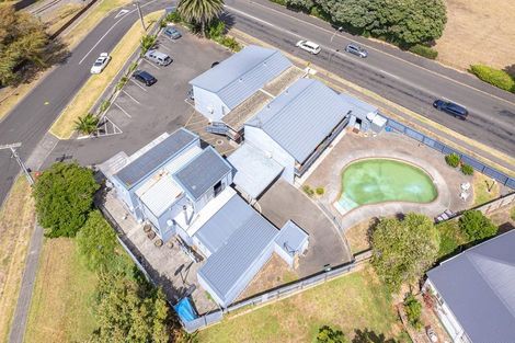 Photo of property in 1 Hurworth Place, College Estate, Whanganui, 4500