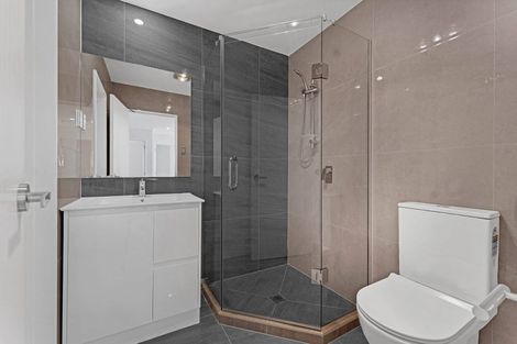 Photo of property in 12 Mcleod Road, Weymouth, Auckland, 2103