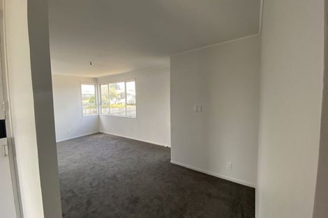 Photo of property in 8 Garth Place, Manurewa, Auckland, 2102