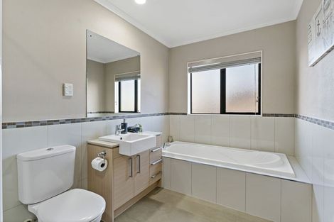 Photo of property in 23 Wawatai Drive, Karaka, Papakura, 2113