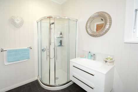 Photo of property in 3 West Avenue, Saint Clair, Dunedin, 9012