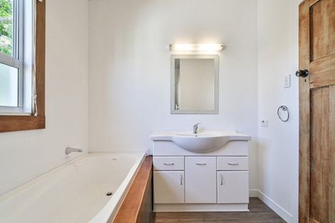 Photo of property in 707 Miller Street, Hastings, 4122