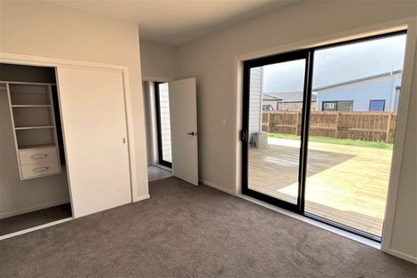 Photo of property in 12 Percheron Road, Pukekohe, 2120